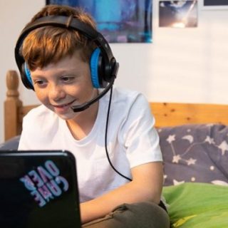 How to stay safe while playing online games